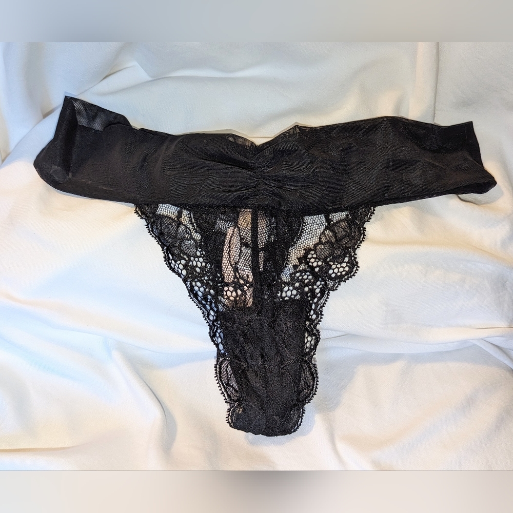 NWT, Vintage THONG, Black Victoria's Secret Size Medium